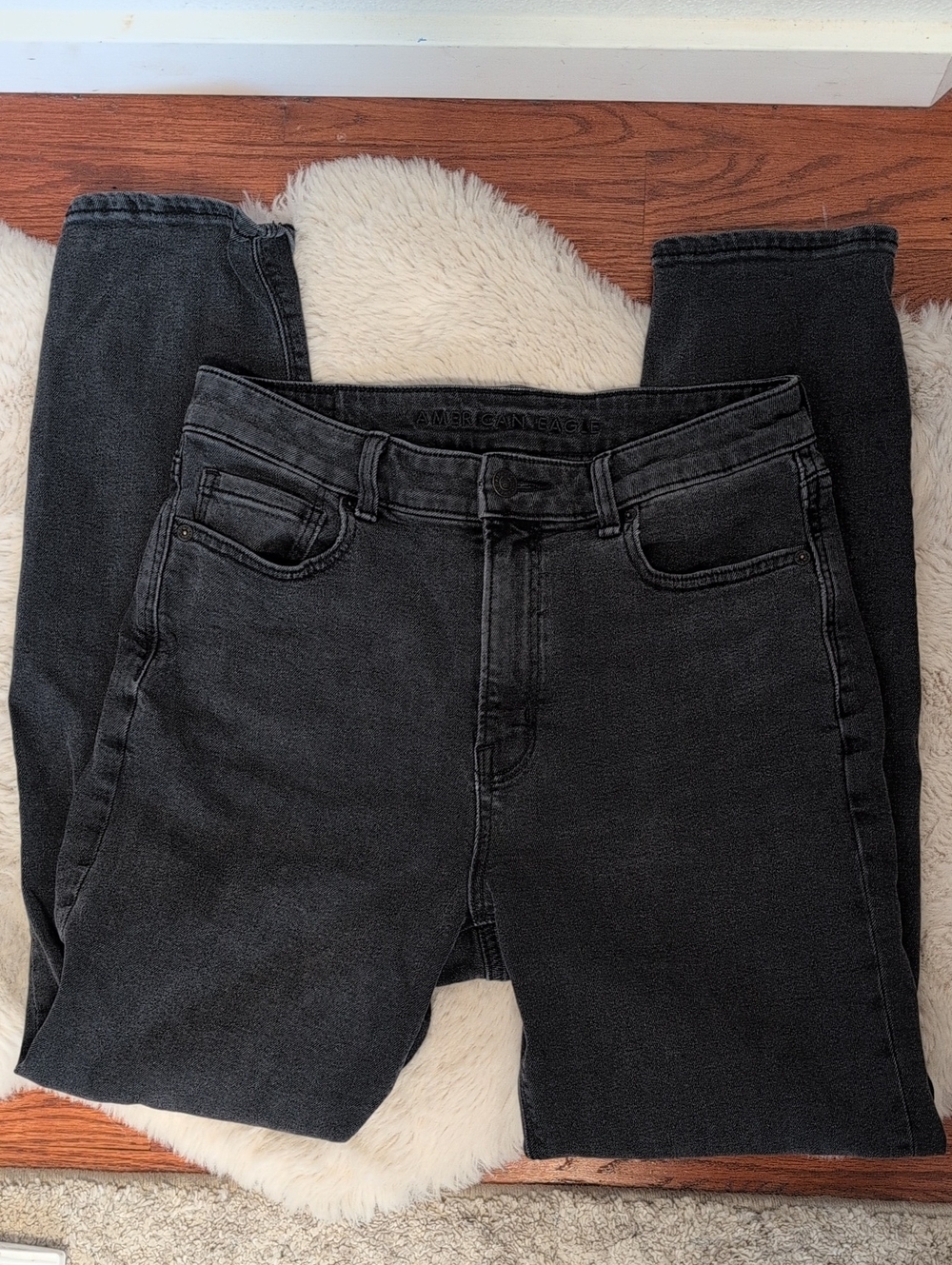 American Eagle Outfitters High-Rise Black Stretch Mom Jeans